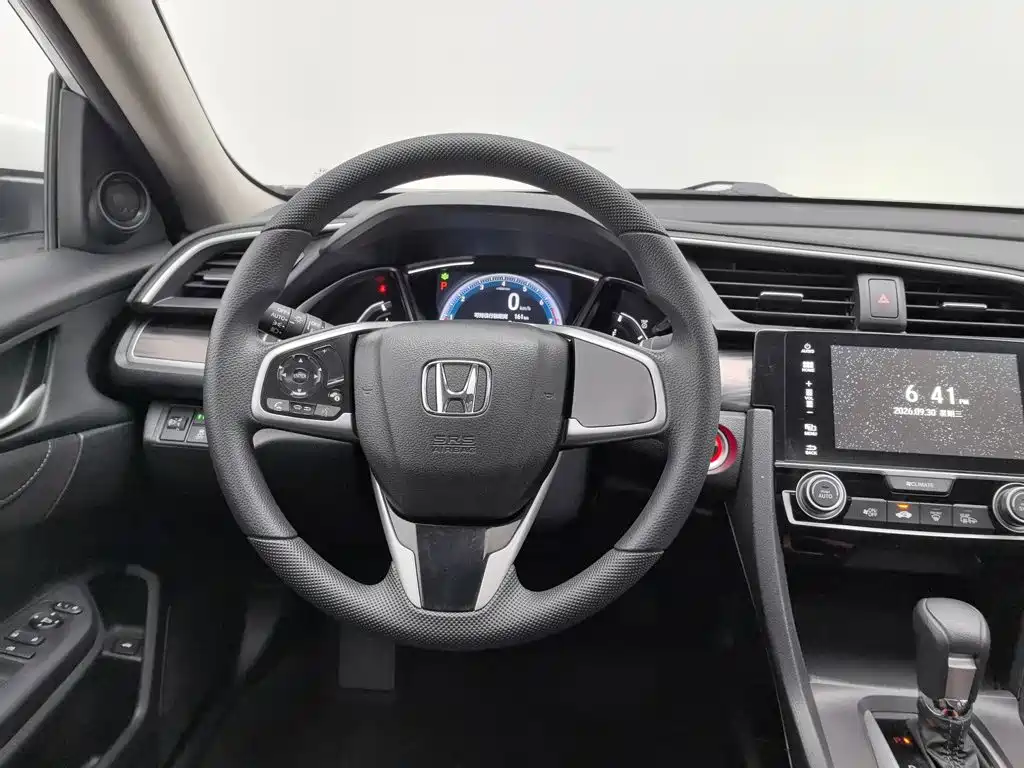 Honda Civic — фото 11