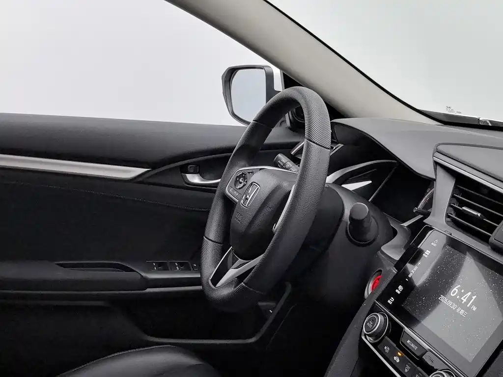 Honda Civic — фото 22