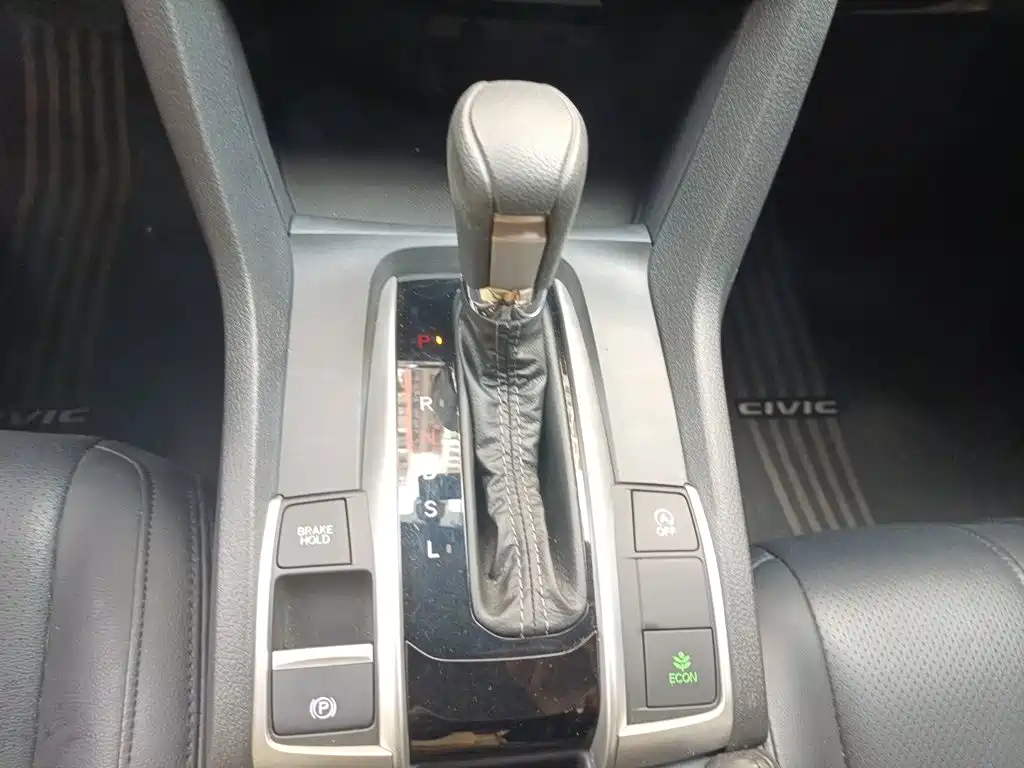 Honda Civic — фото 15