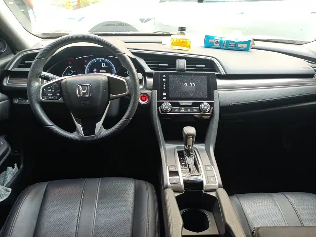 Honda Civic — фото 10