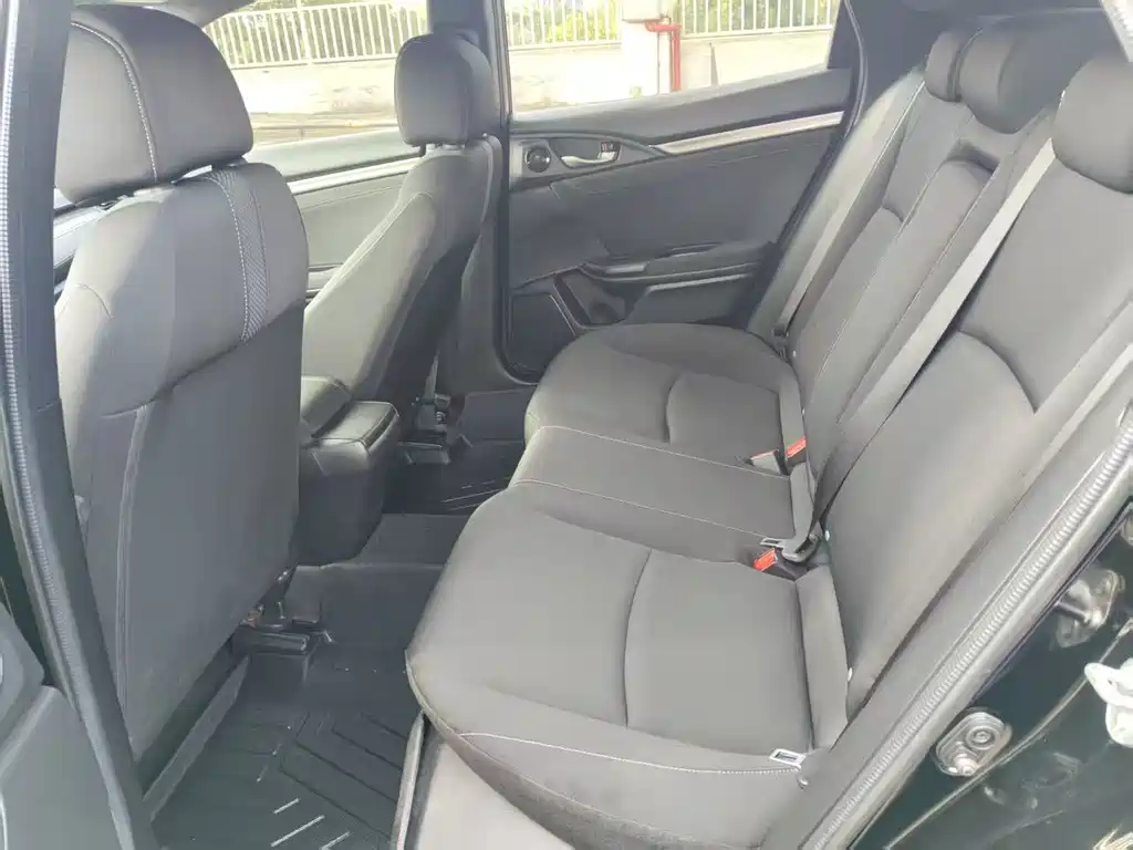 Honda Civic — фото 5