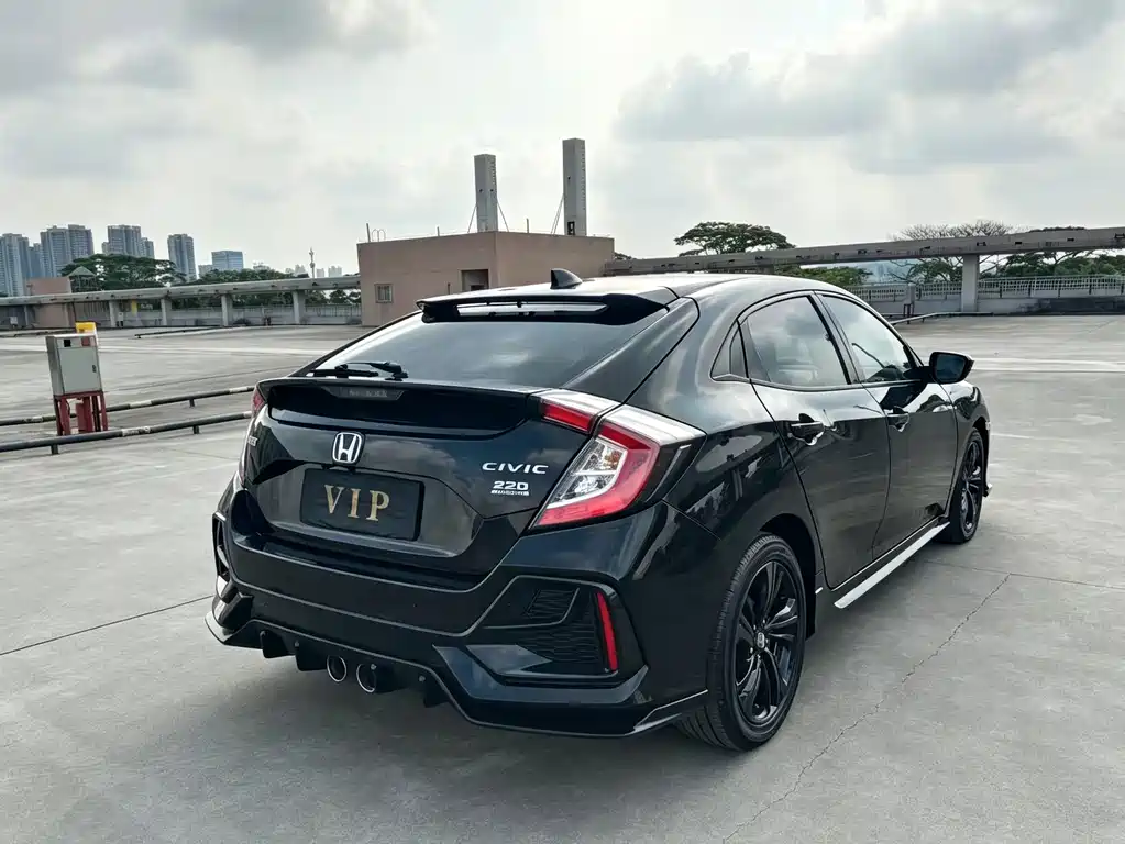 Honda Civic — фото 7