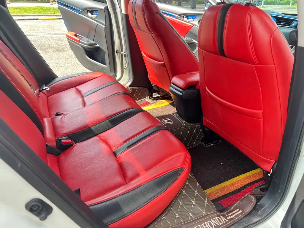Honda Civic — фото 8