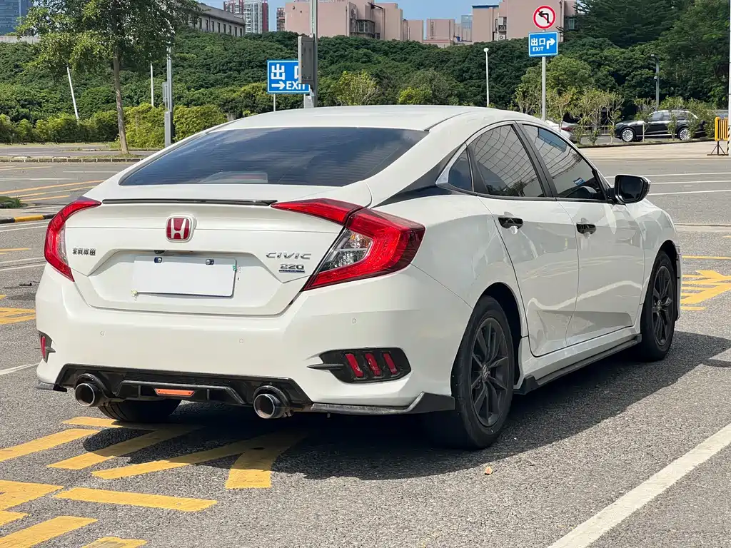 Honda Civic — фото 9