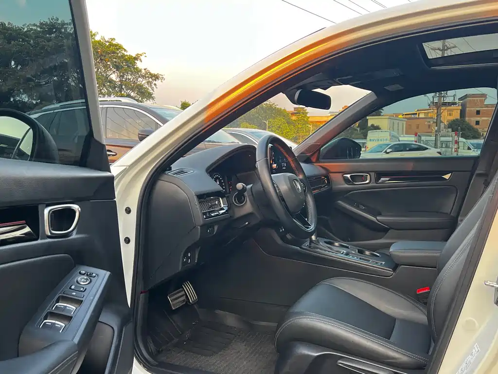 Honda Civic — фото 4