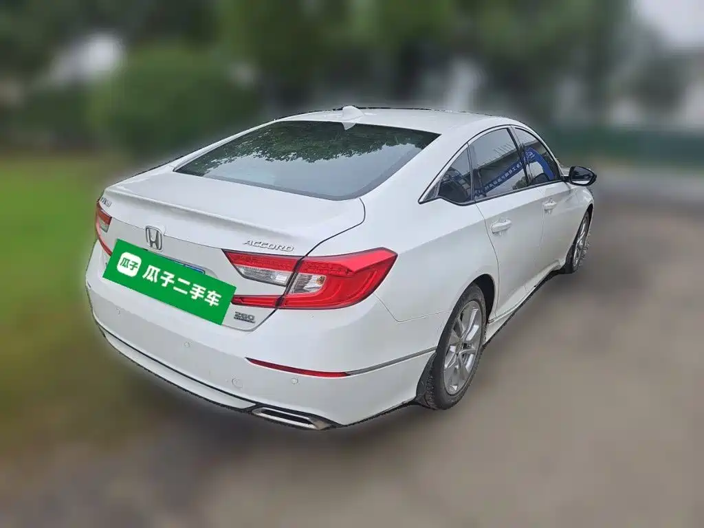 Honda Accord — фото 4