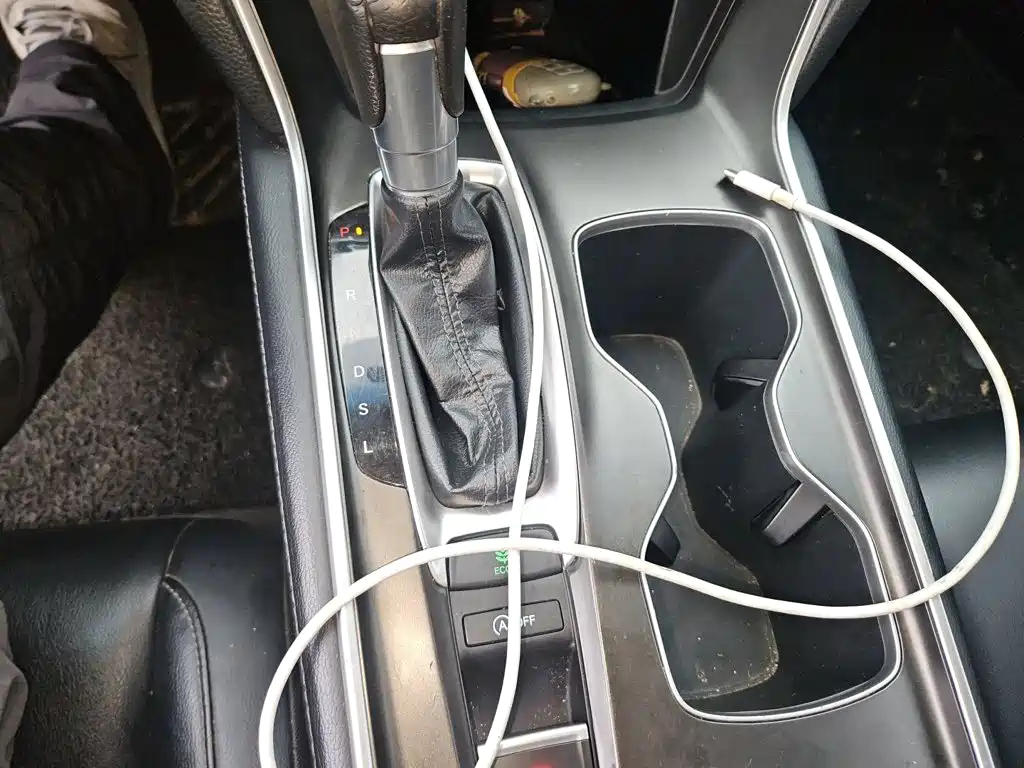 Honda Accord — фото 10
