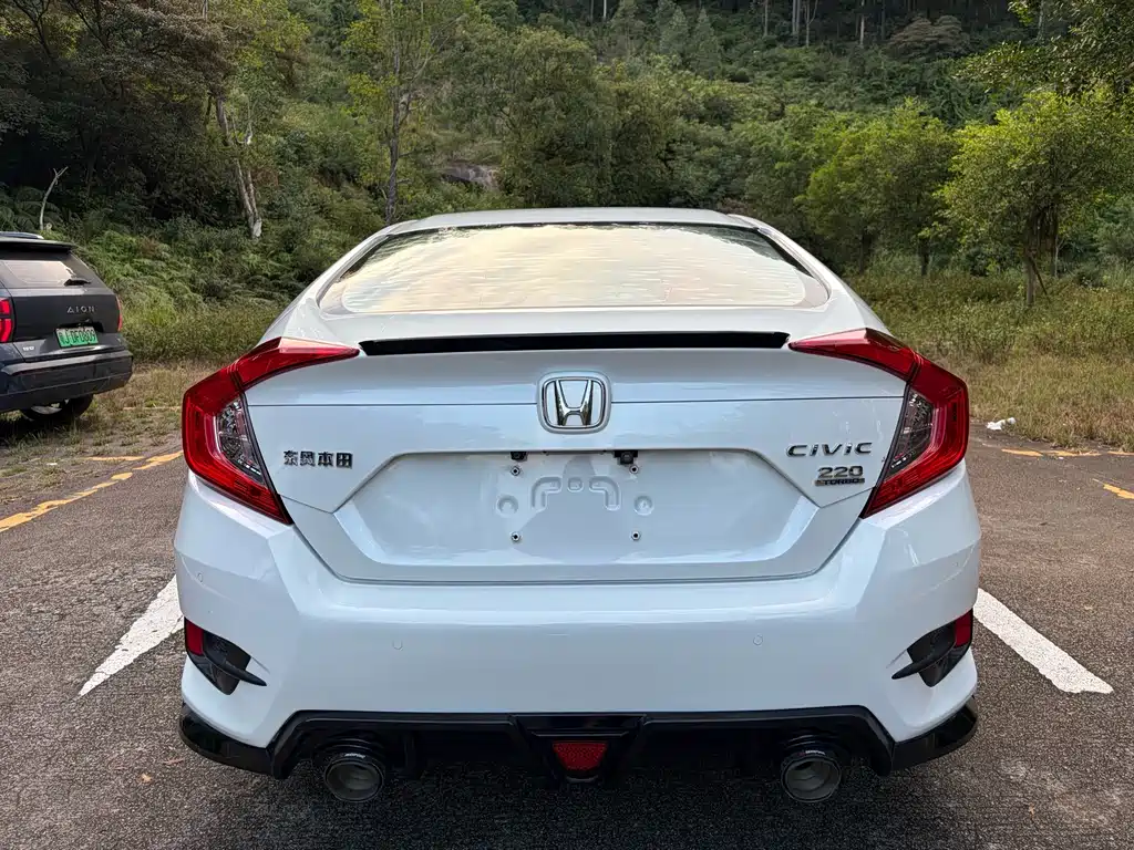 Honda Civic — фото 8