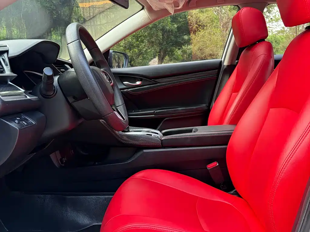 Honda Civic — фото 10