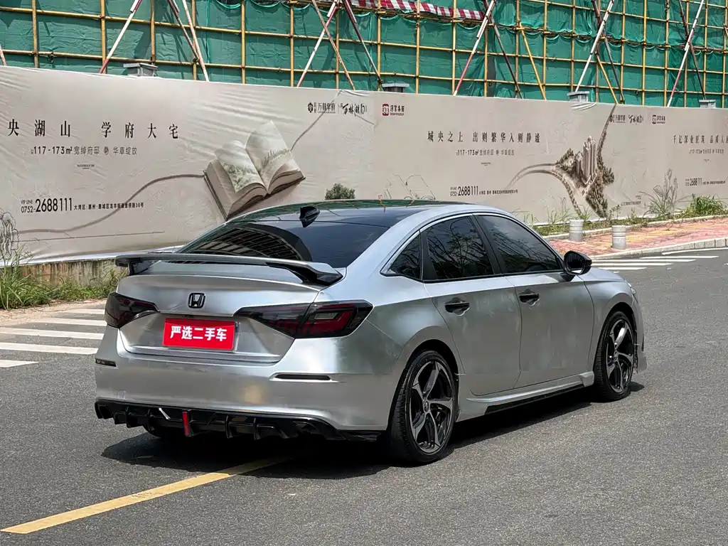 Honda Civic — фото 7