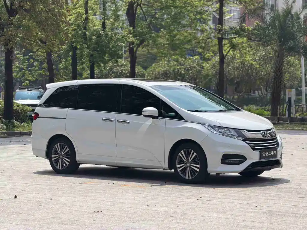 Honda Odyssey — фото 3