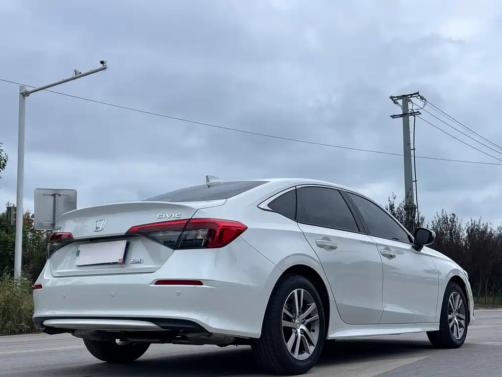 Honda Civic — фото 7