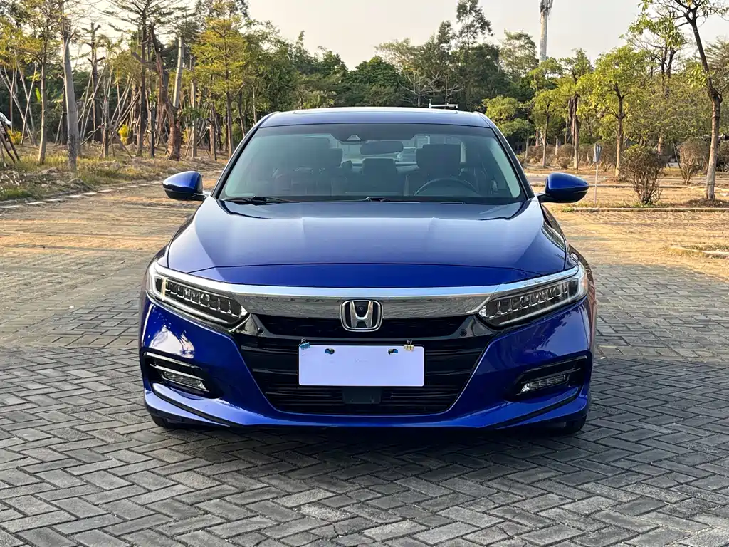 Honda Accord — фото 2
