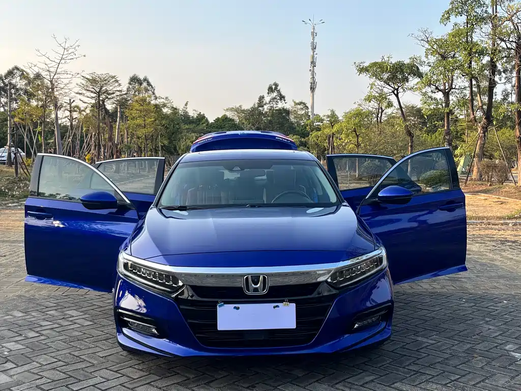 Honda Accord — фото 14
