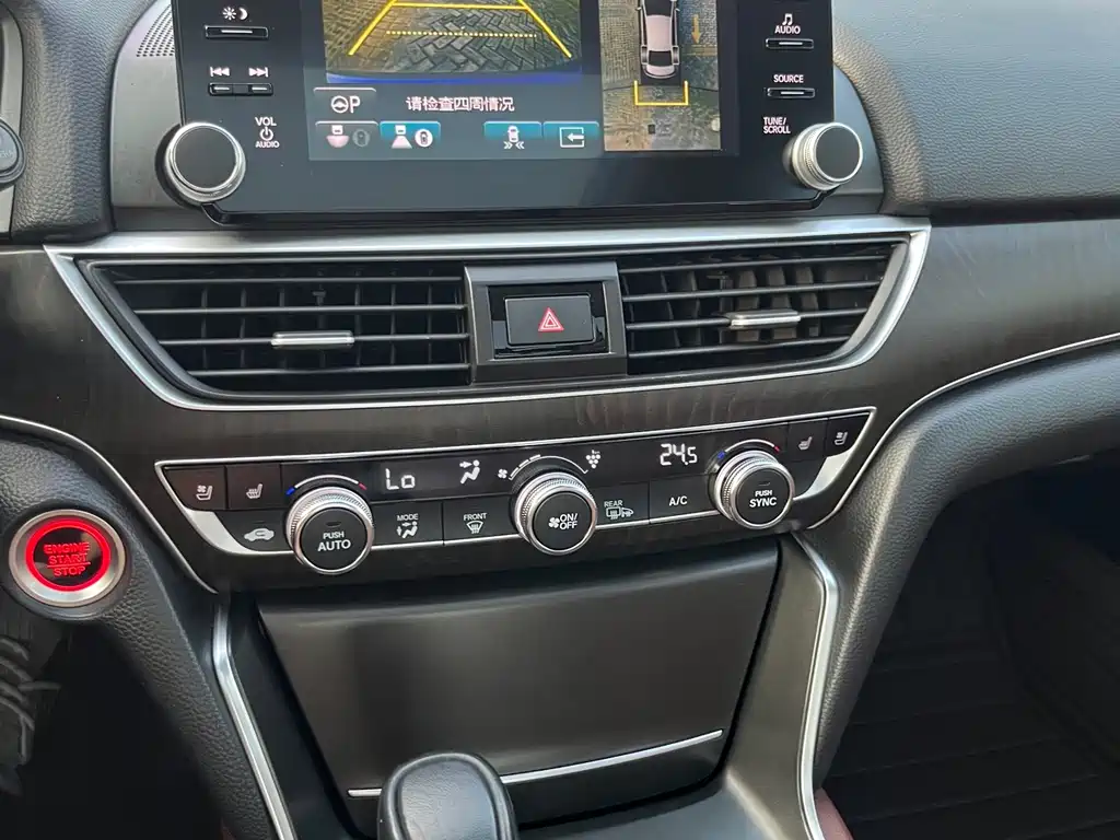 Honda Accord — фото 15