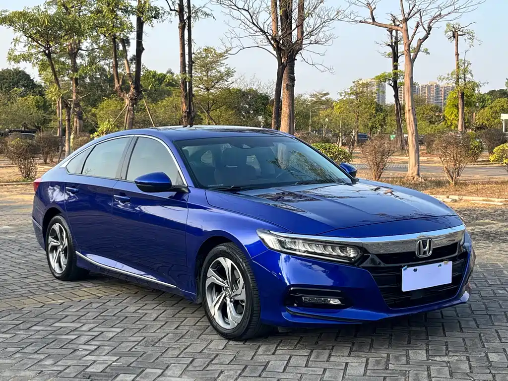 Honda Accord — фото 3