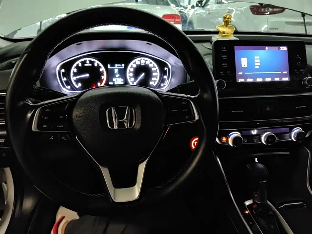 Honda Inspire — фото 11