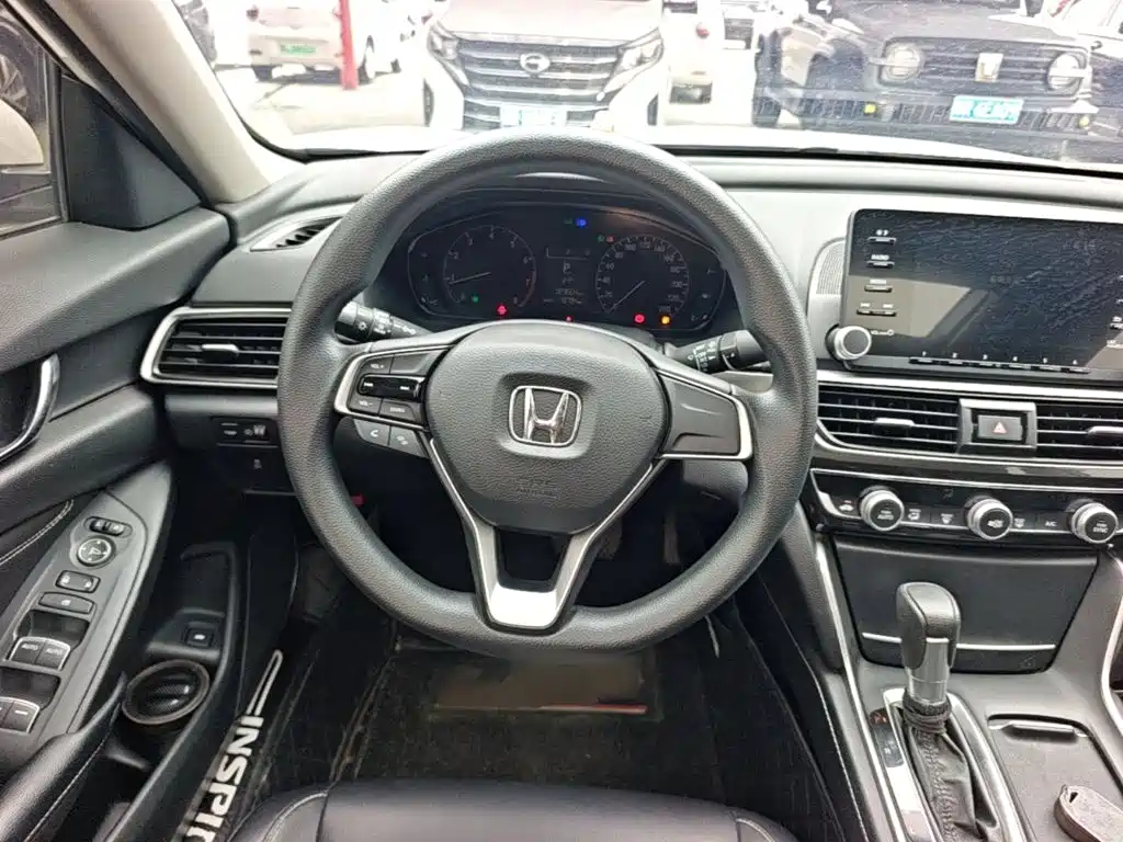 Honda Inspire — фото 11