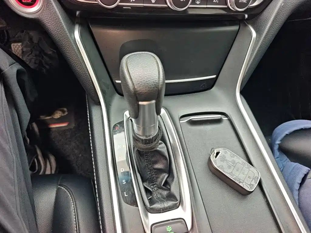 Honda Inspire — фото 14