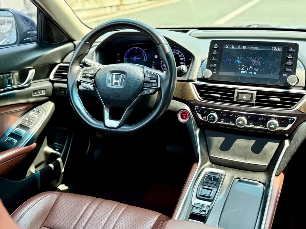 Honda Inspire — фото 15