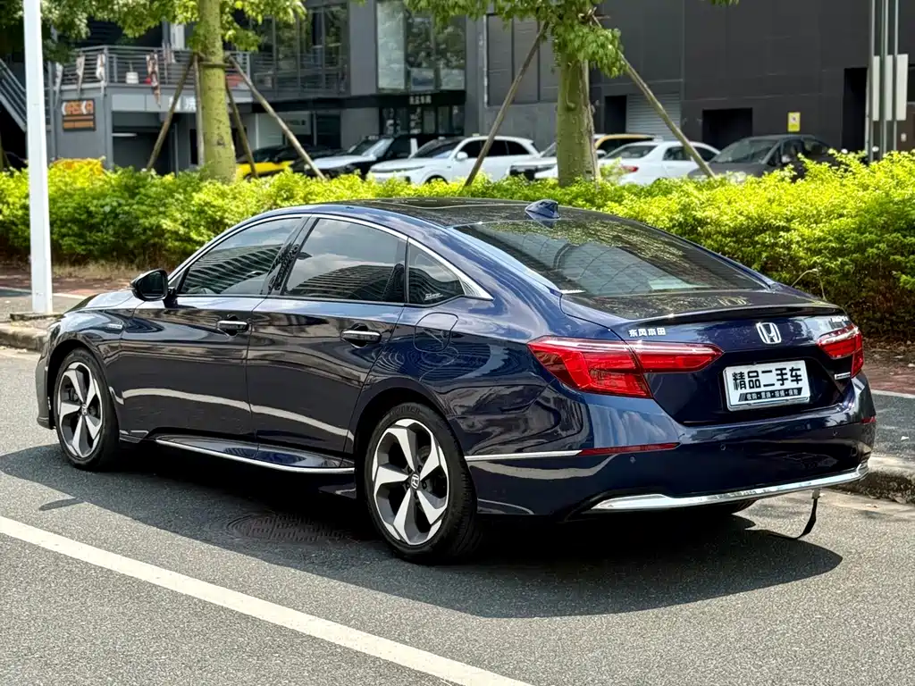 Honda Inspire — фото 6