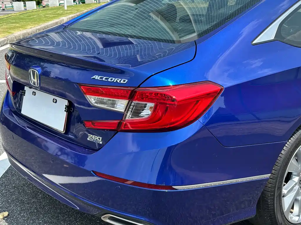 Honda Accord — фото 14