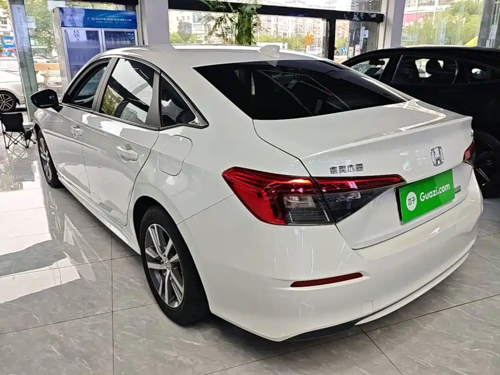 Honda Civic — фото 5