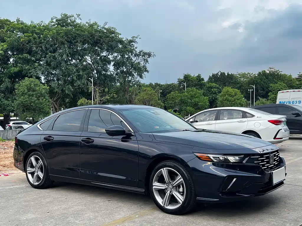 Honda Accord — фото 3