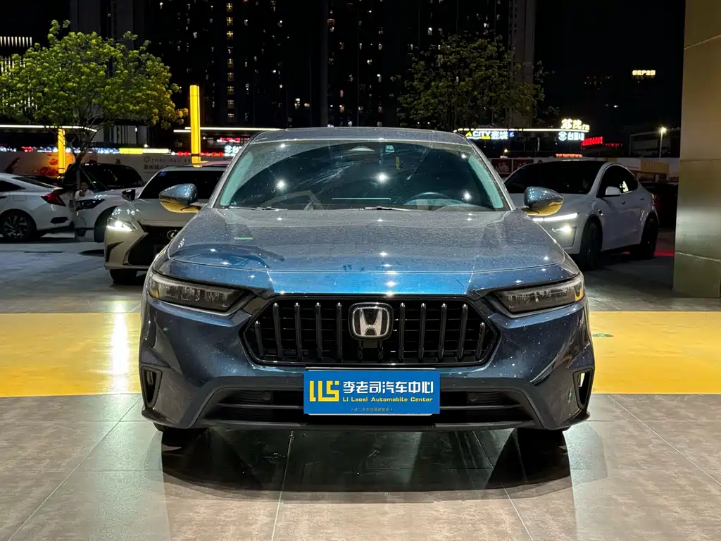 Honda Inspire — фото 2