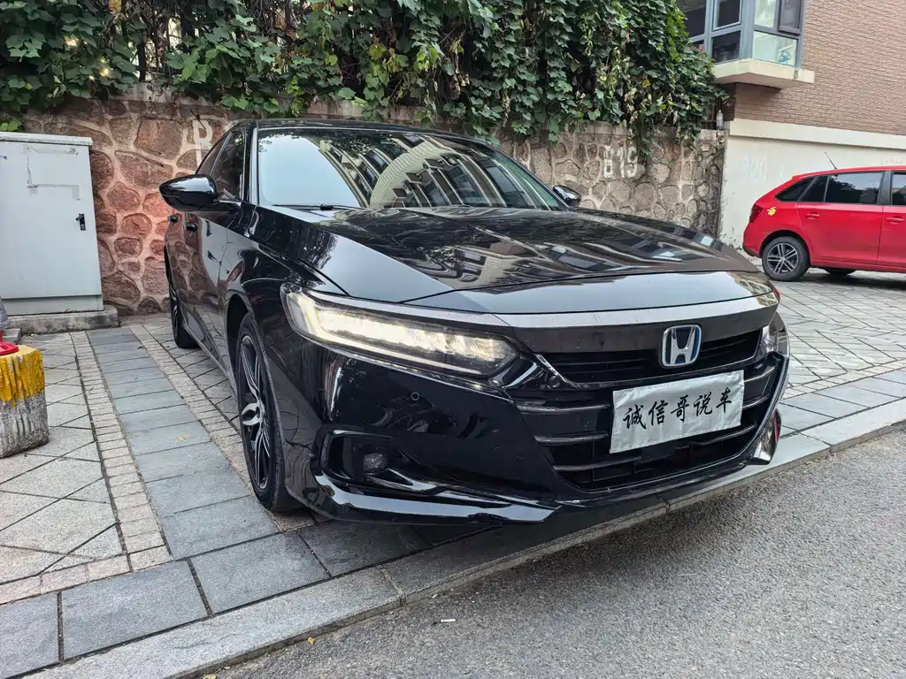 Honda Accord — фото 3