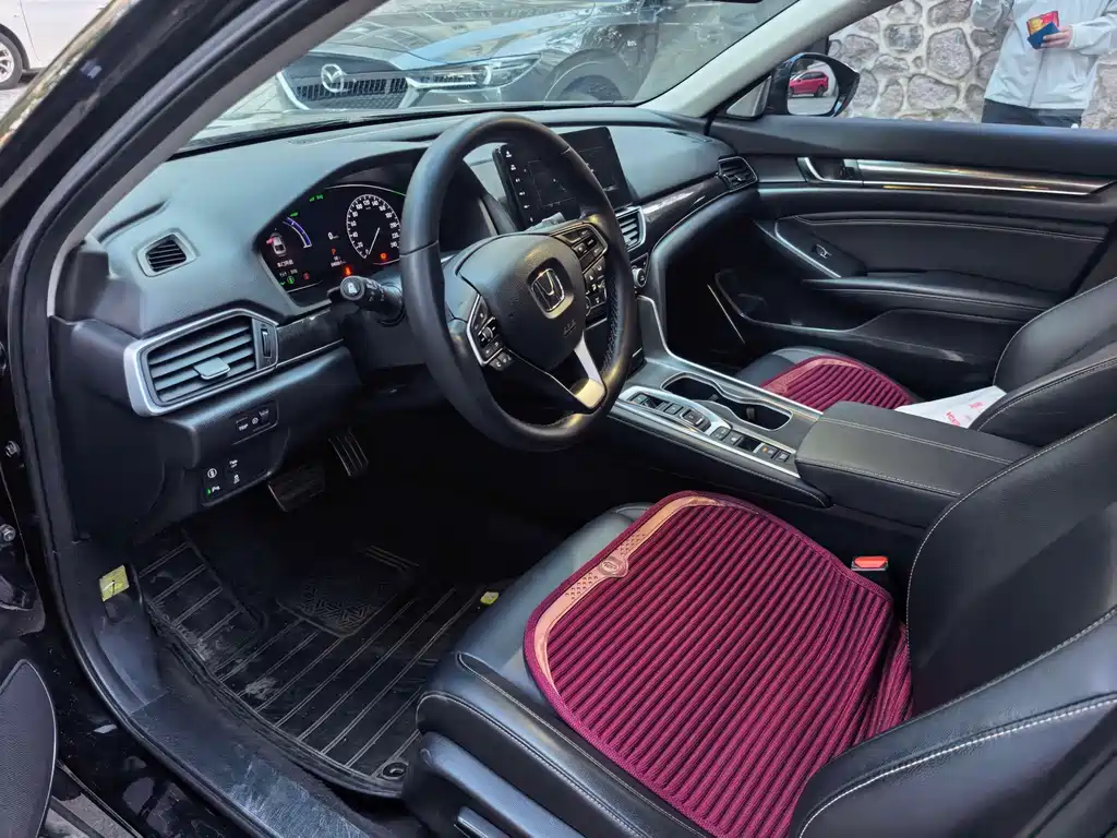 Honda Accord — фото 4