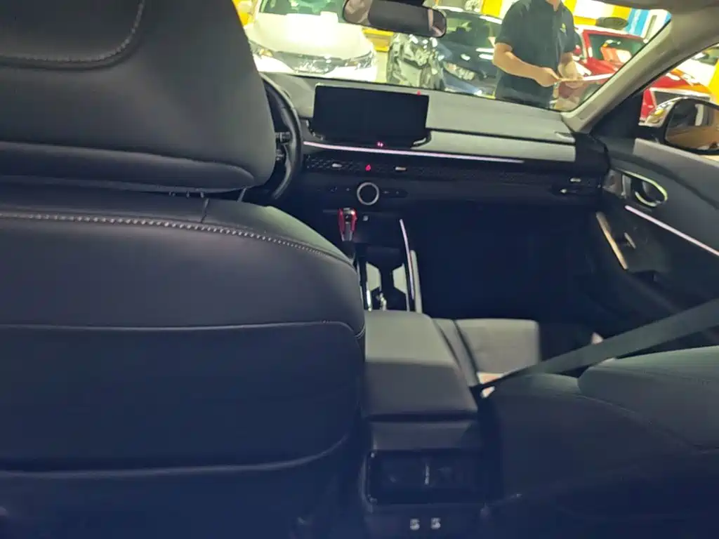 Honda Accord — фото 13