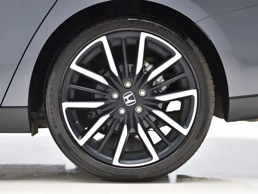 Honda Accord — фото 22