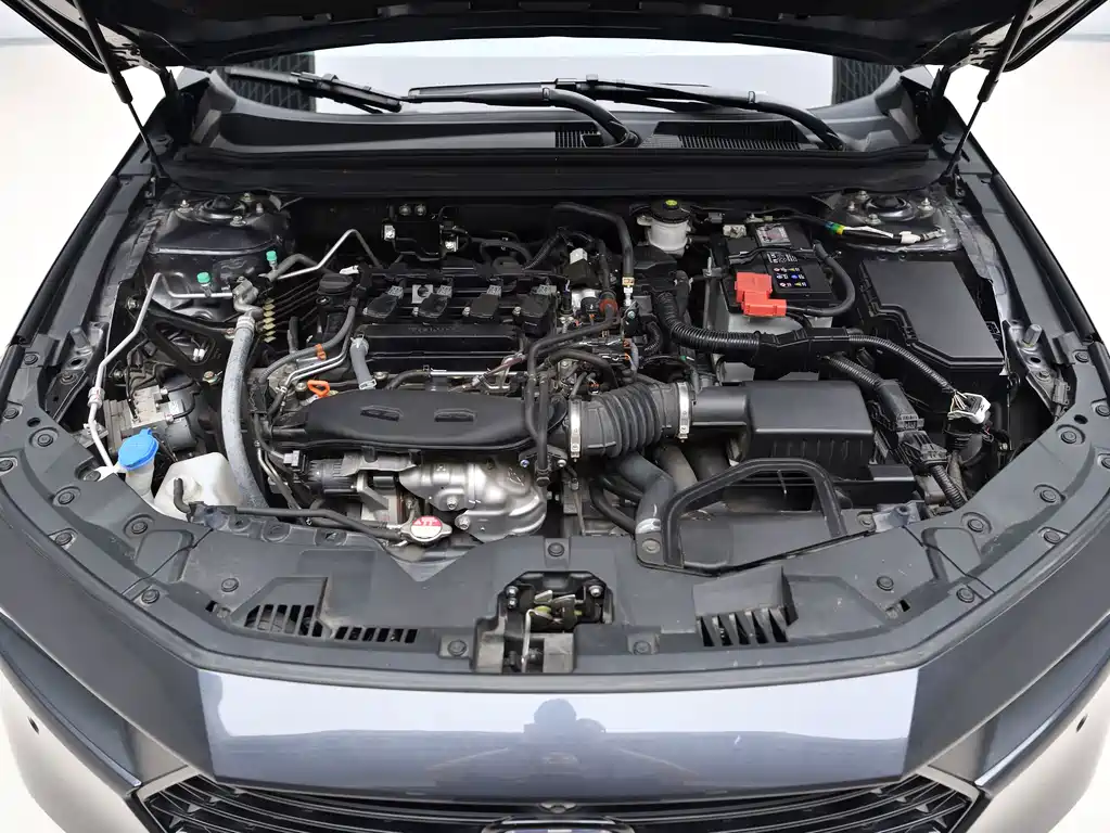 Honda Accord — фото 9
