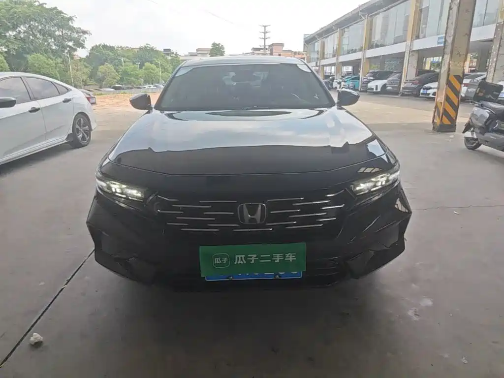 Honda Accord — фото 3