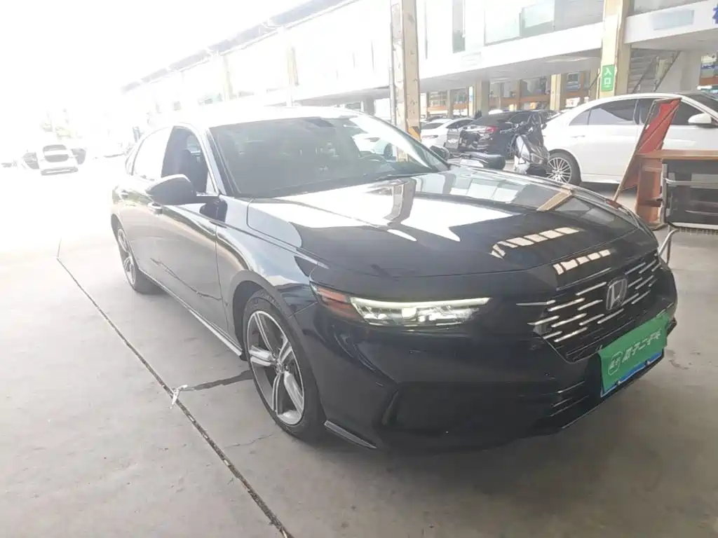 Honda Accord — фото 4