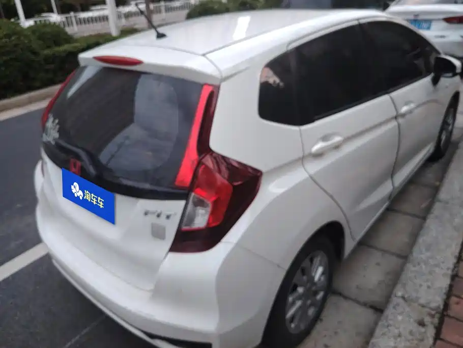 Honda Fit — фото 3