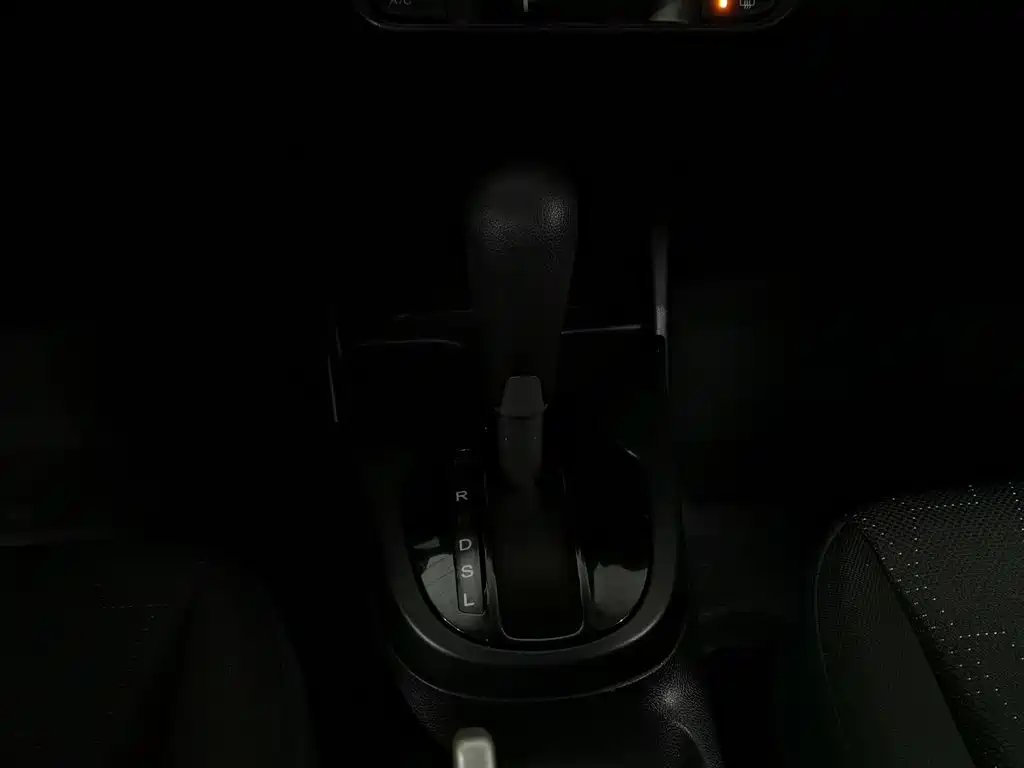 Honda Fit — фото 13
