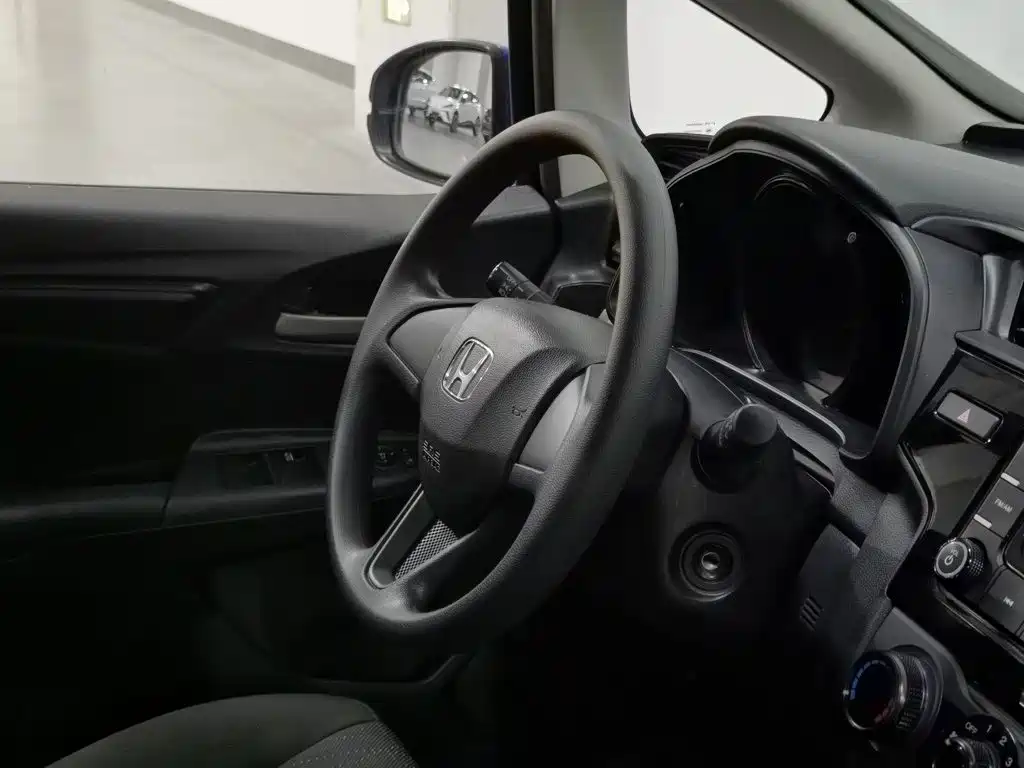 Honda Fit — фото 22