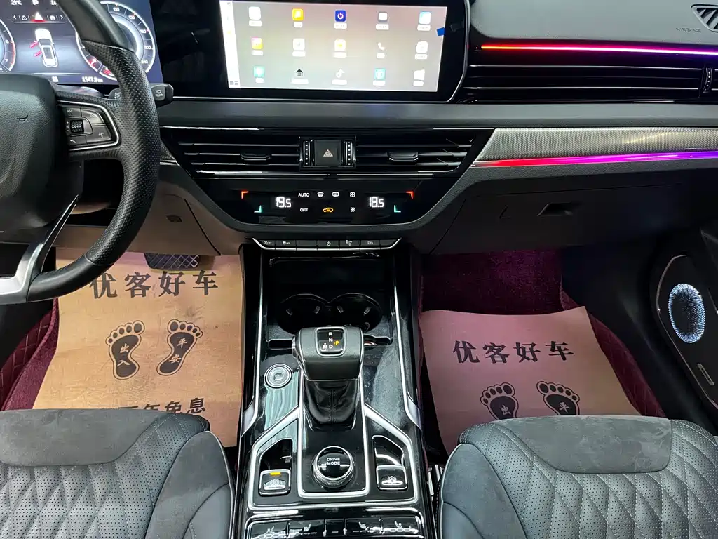 Hongqi Hongqi HS5 — фото 11