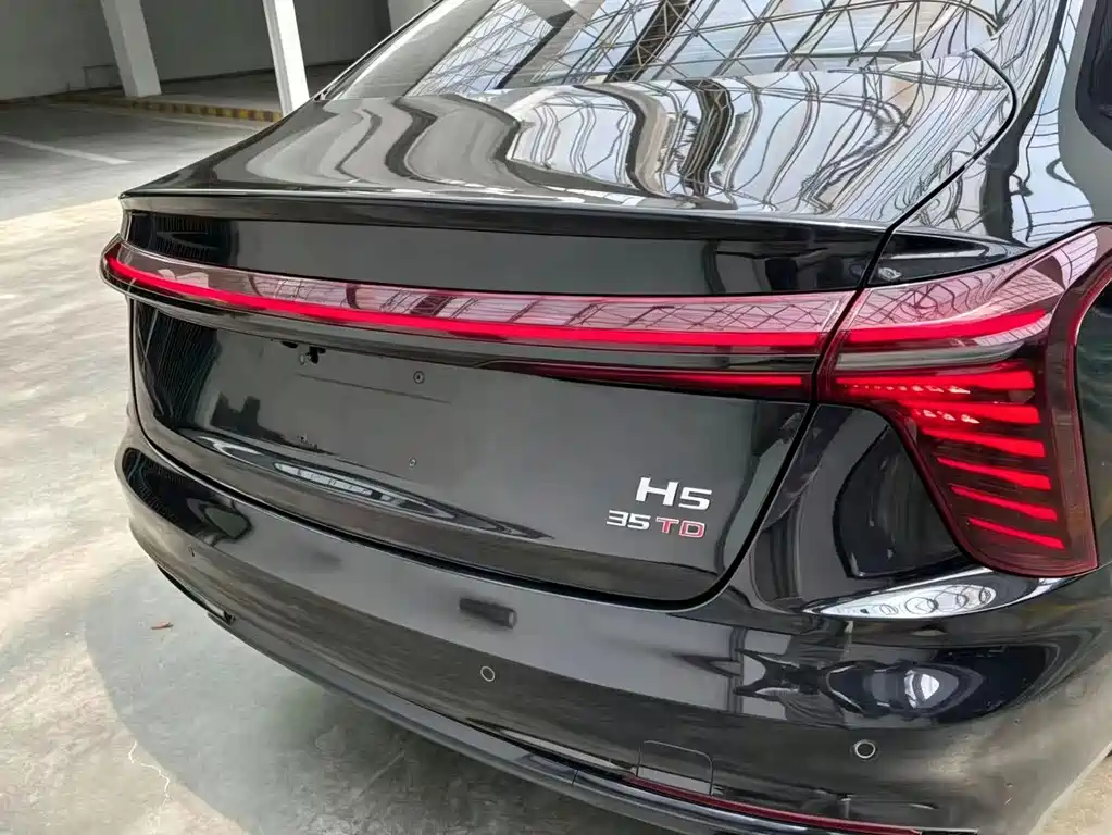 Hongqi Hongqi H5 — фото 11