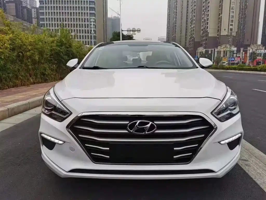 Hyundai Mistra — фото 2