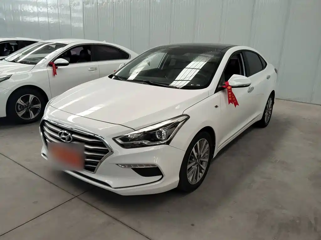 Hyundai Mistra — фото 2