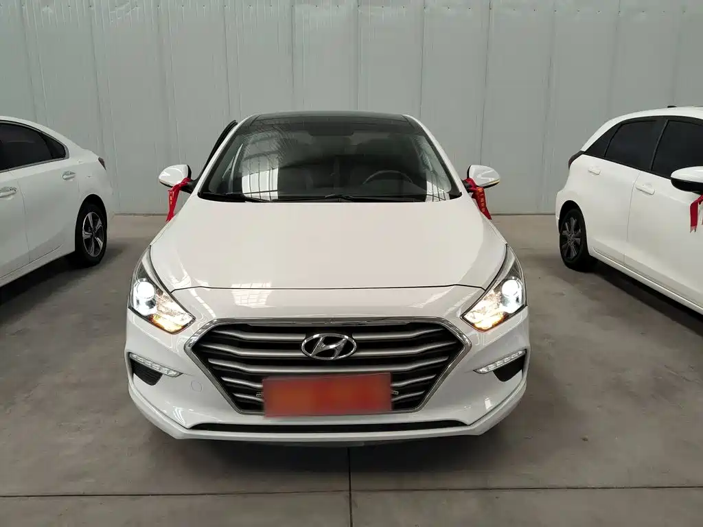 Hyundai Mistra — фото 3