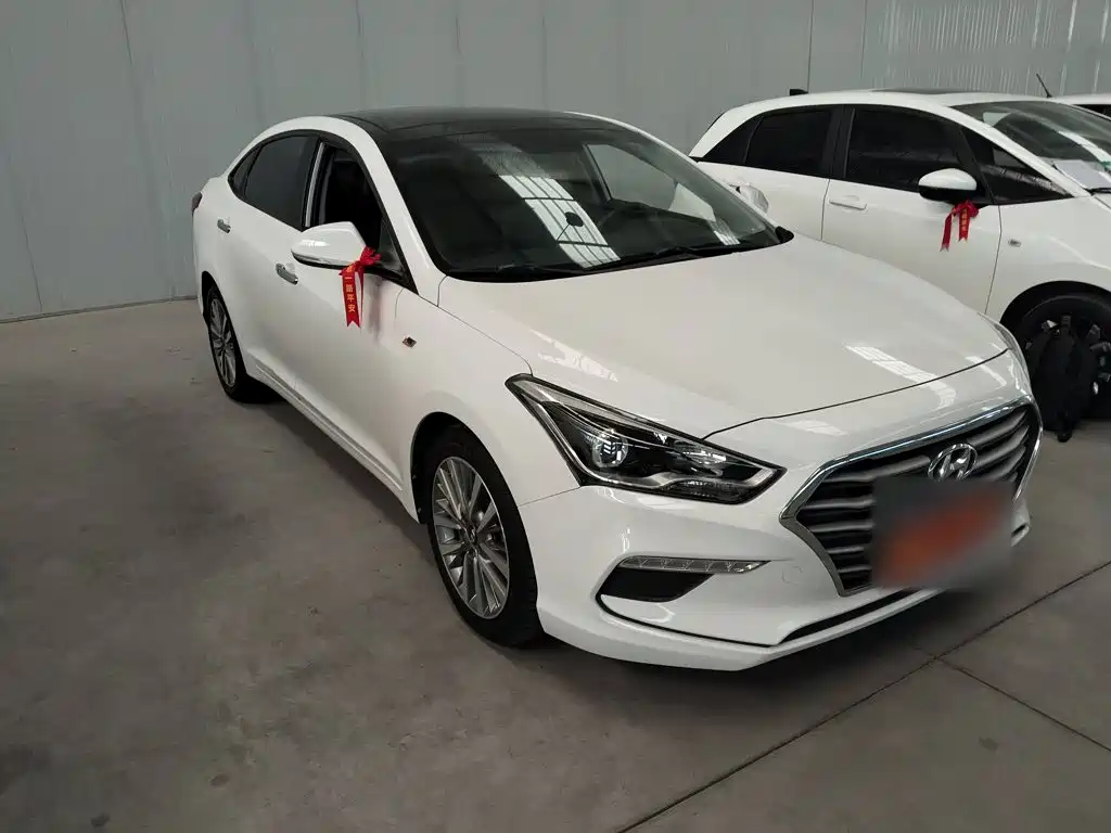 Hyundai Mistra — фото 4