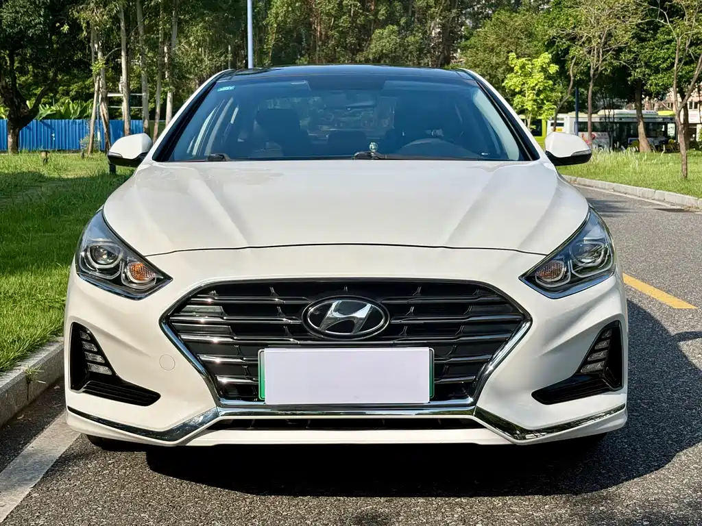 Hyundai Sonata PHEV — фото 14