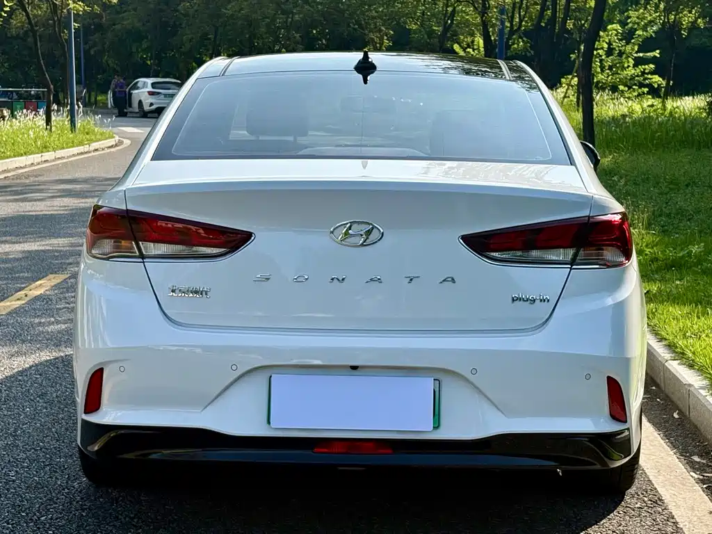Hyundai Sonata PHEV — фото 5