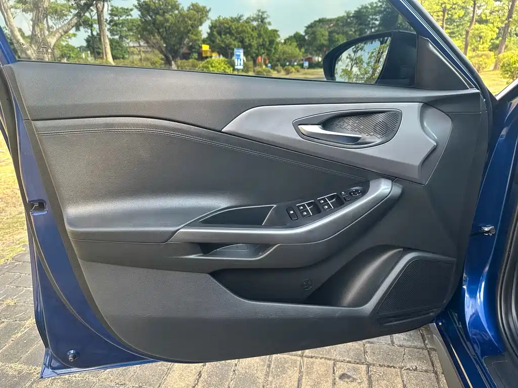 Hyundai Fista — фото 13