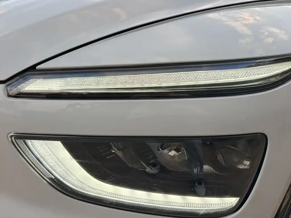 Hyundai Mistra — фото 14