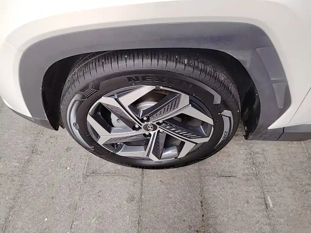 Hyundai Tucson — фото 23